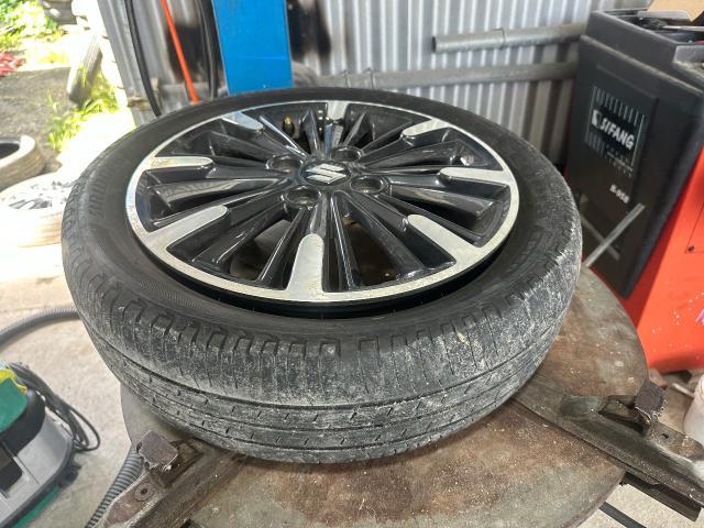 スペーシアカスタム　タイヤ交換
沖縄市　北中城村　うるま市　宜野湾市　浦添市　西原町　北谷町