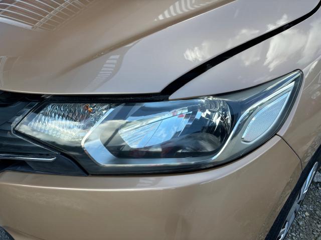 フィット　ヘッドライト研磨　沖縄市　北中城村　うるま市　宜野湾市　浦添市　西原町　北谷町