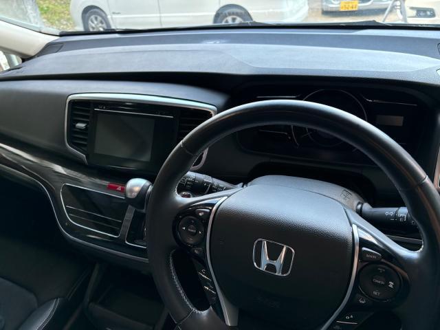 ホンダ　オデッセイハイブリッド　クリーニング・清掃
沖縄市　北中城村　うるま市　宜野湾市　浦添市　西原町　北谷町