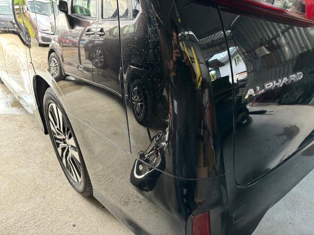 トヨタ　アルファード　ガラスコーティング
沖縄市　北中城村　うるま市　宜野湾市　浦添市　西原町　北谷町