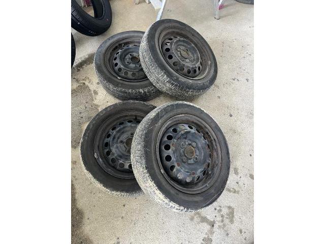 ｅＫスペース　タイヤ交換
沖縄市　北中城村　うるま市　宜野湾市　浦添市　西原町　北谷町