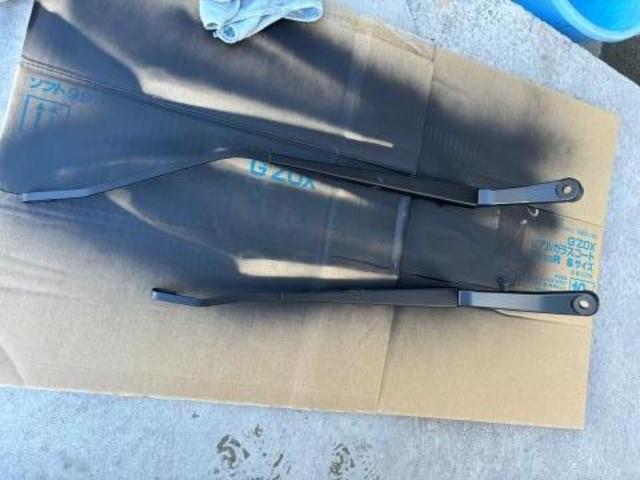 ベリーサ　ワイパーブレード塗装　沖縄市　北中城村　うるま市　宜野湾市　浦添市　西原町　北谷町