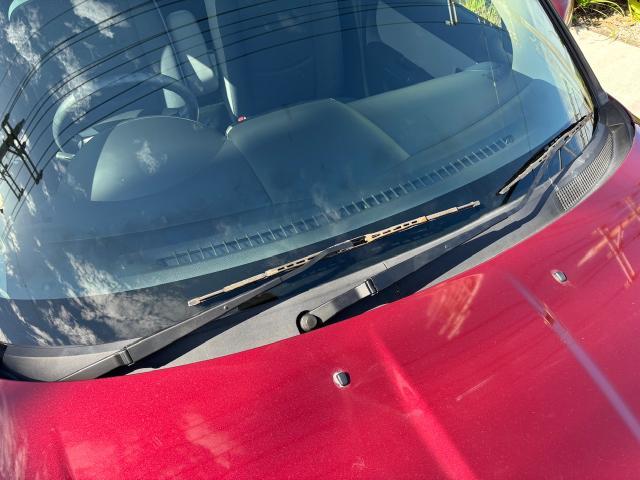 ベリーサ　ワイパーブレード塗装　沖縄市　北中城村　うるま市　宜野湾市　浦添市　西原町　北谷町