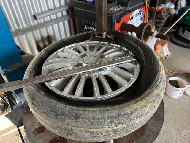 ミラジーノ　タイヤ交換　沖縄市　北中城村　うるま市　宜野湾市　浦添市　西原町　北谷町