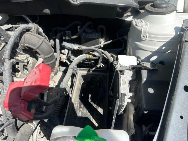 スイフト　バッテリー交換
沖縄市　北中城村　うるま市　宜野湾市　浦添市　西原町　北谷町