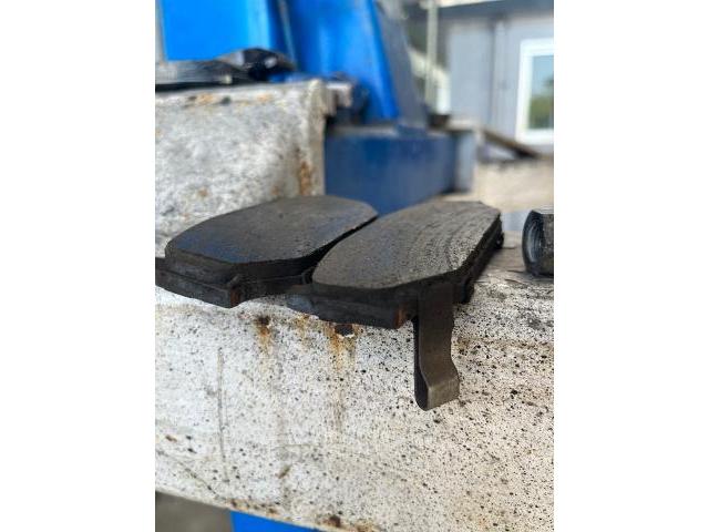 スイフト　サスペンション・足回り修理・整備
沖縄市　北中城村　うるま市　宜野湾市　浦添市　西原町　北谷町