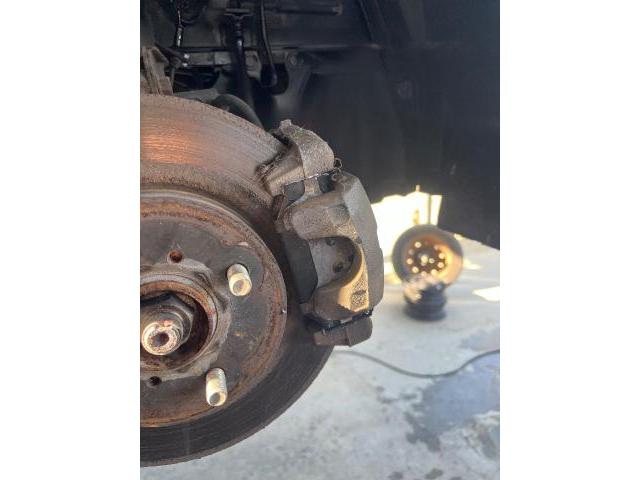 スイフト　サスペンション・足回り修理・整備
沖縄市　北中城村　うるま市　宜野湾市　浦添市　西原町　北谷町