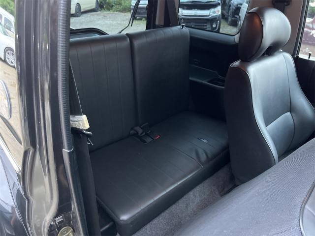 パジェロジュニア　クリーニング・清掃
沖縄市　北中城村　うるま市　宜野湾市　浦添市　西原町　北谷町