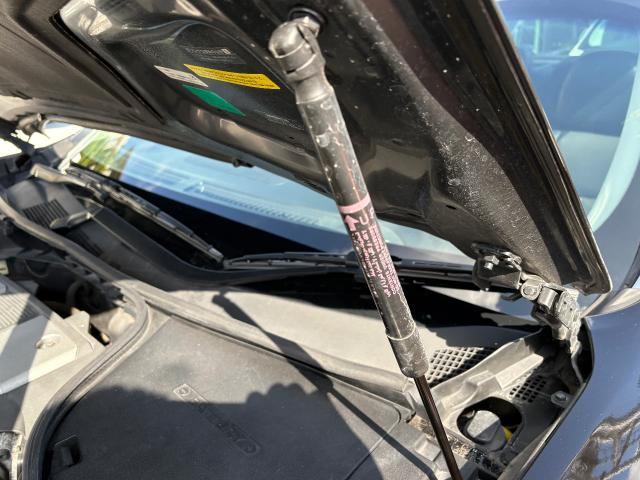 フーガ　その他修理・整備 ボンネットダンパー交換
沖縄市　北中城村　うるま市　宜野湾市　浦添市　西原町　北谷町