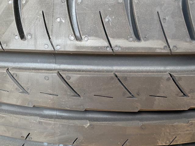 クラウンハイブリッド　タイヤ交換 
沖縄市　北中城村　うるま市　宜野湾市　浦添市　西原町　北谷町