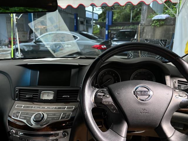 日産　フーガ　クリーニング・清掃
沖縄市　北中城村　うるま市　宜野湾市　浦添市　西原町　北谷町