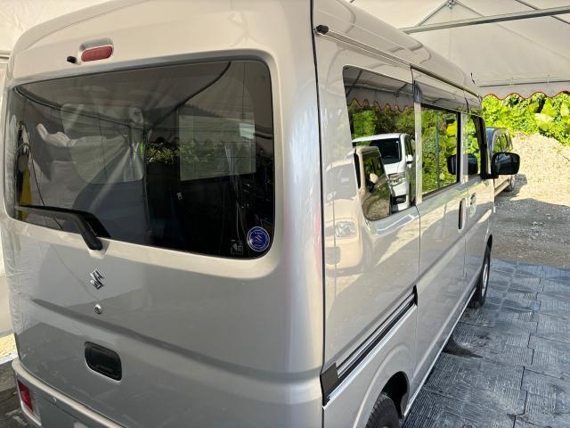 スズキ　エブリイ　外装研磨
沖縄市　北中城村　うるま市　宜野湾市　浦添市　西原町　北谷町