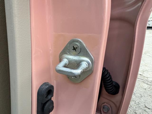 アルトラパン　ボディ各部グリス防錆加工
沖縄市　北中城村　うるま市　宜野湾市　浦添市　西原町　北谷町