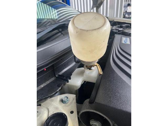 エクストレイル　サスペンション・足回り修理・整備
沖縄市　北中城村　うるま市　宜野湾市　浦添市　西原町　北谷町