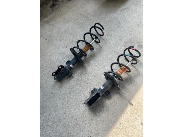 ＣＴ　サスペンション・足回りパーツ取付
沖縄市　北中城村　うるま市　宜野湾市　浦添市　西原町　北谷町