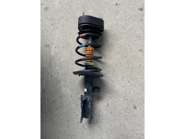 ＣＴ　サスペンション・足回りパーツ取付
沖縄市　北中城村　うるま市　宜野湾市　浦添市　西原町　北谷町