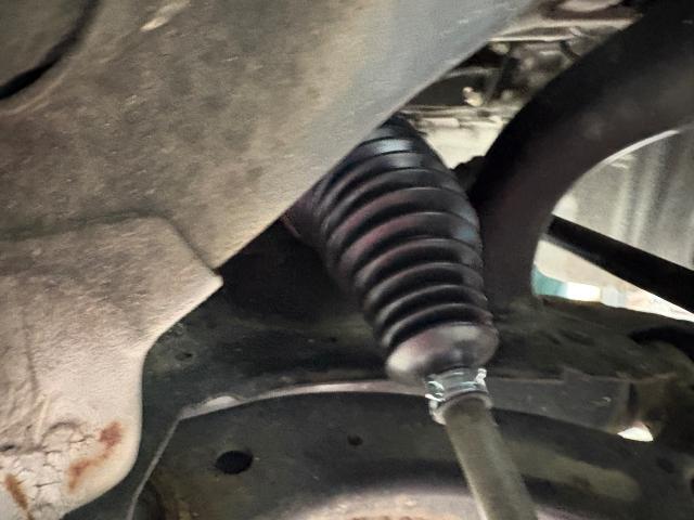 タントエグゼ　サスペンション・足回り修理・整備　ラックエンドブーツ交換
沖縄市　北中城村　うるま市　宜野湾市　浦添市　西原町　北谷町