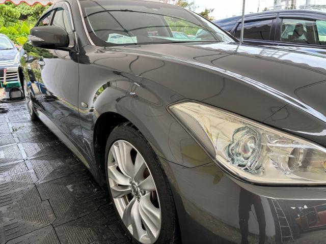 日産　フーガ　外装研磨
沖縄市　北中城村　うるま市　宜野湾市　浦添市　西原町　北谷町