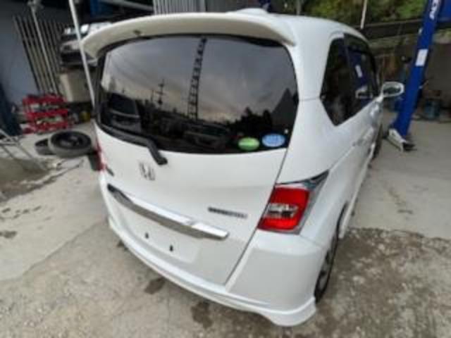 ホンダ フィットシャトルハイブリッド 車内清掃 沖縄市 北中城村 うるま市 宜野湾市 浦添市 西原町 北谷町