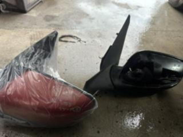 マツダ　ベリーサ　ミラー交換 沖縄市　北中城村　うるま市　宜野湾市　浦添市　西原町　北谷町