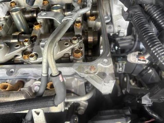 トヨタ　ノア　車検　チェックランプ点灯、バルブリフトコントローラー交換
沖縄市　北中城村　うるま市　宜野湾市　浦添市　西原町　北谷町