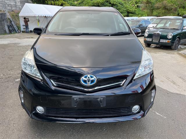 トヨタ　プリウスα　クリーニング・清掃
沖縄市　北中城村　うるま市　宜野湾市　浦添市　西原町　北谷町