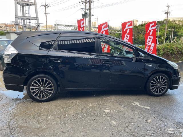 トヨタ　プリウスα　クリーニング・清掃
沖縄市　北中城村　うるま市　宜野湾市　浦添市　西原町　北谷町