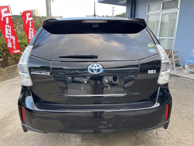 トヨタ　プリウスα　クリーニング・清掃
沖縄市　北中城村　うるま市　宜野湾市　浦添市　西原町　北谷町