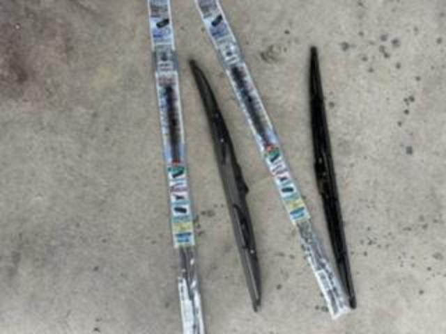 日産　ノート　ワイパーゴム交換 沖縄市　北中城村　うるま市　宜野湾市　浦添市　西原町　北谷町