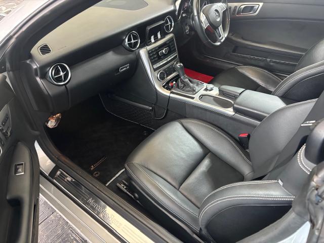 メルセデス・ベンツ　ＳＬＫ　クリーニング・清掃
沖縄市　北中城村　うるま市　宜野湾市　浦添市　西原町　北谷町