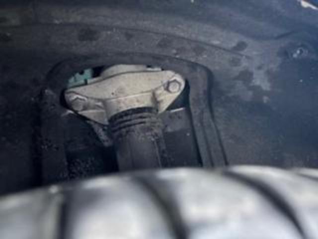 トヨタ　プリウスＰＨＶ　外装クリーニング 沖縄市　北中城村　うるま市　宜野湾市　浦添市　西原町　北谷町