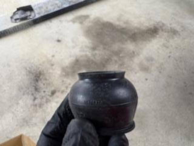 三菱　コルト　車検　ロワボールブーツ交換
沖縄市　北中城村　うるま市　宜野湾市　浦添市　西原町　北谷町