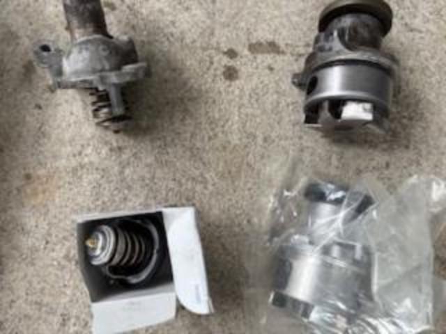 ダイハツ　ミラジーノ　車検 タイミングベルト、ウォーターポンプ、サーモスタット交換
沖縄市　北中城村　うるま市　宜野湾市　浦添市　西原町　北谷町