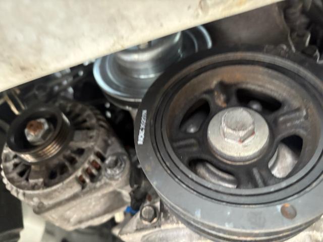 ダイハツ　ムーヴ　車検　ファンベルト、クーラーベルト交換
沖縄市　北中城村　うるま市　宜野湾市　浦添市　西原町　北谷町