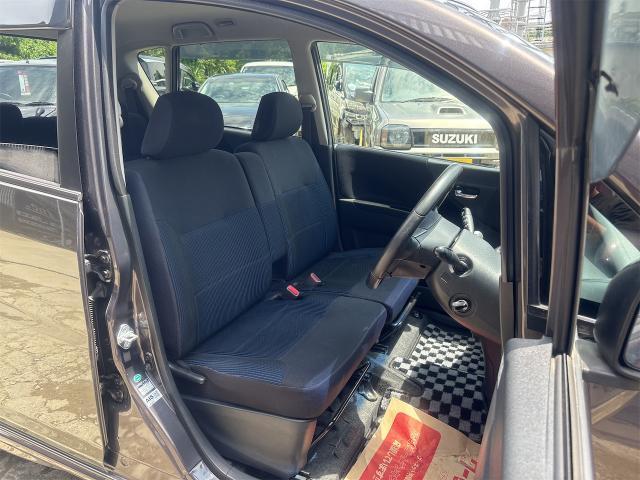 ダイハツ　ムーヴ　クリーニング・清掃
沖縄市　北中城村　うるま市　宜野湾市　浦添市　西原町　北谷町