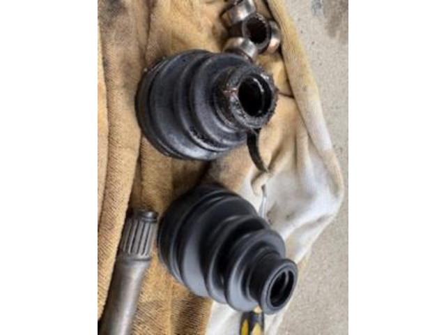 ミツオカ レイ 車検整備 ドライブシャフト、ブーツ交換
沖縄市 北中城村 うるま市 宜野湾市 浦添市 西原町 北谷町