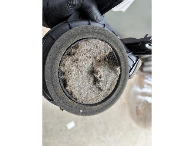 トヨタ　アクア　電装系修理　ハイブリッドバッテリーチェックランプ、ハイブリッドバッテリー交換
沖縄市　北中城村　うるま市　宜野湾市　浦添市　西原町　北谷町