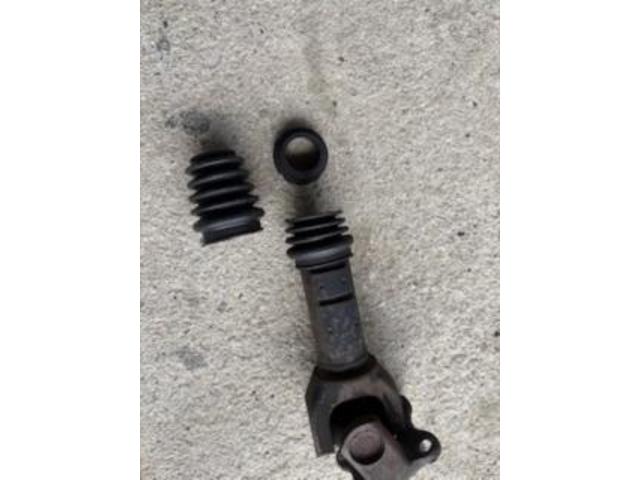 スズキ ジムニー 車検 プロペラシャフトブーツ交換
沖縄市 北中城村 うるま市 宜野湾市 浦添市 西原町 北谷町