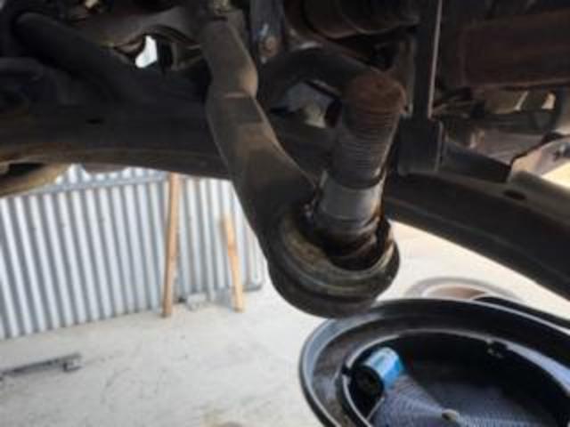 ホンダ　ステップワゴン　車検　タイロッドエンドブーツ交換
沖縄市　北中城村　うるま市　宜野湾市　浦添市　西原町　北谷町