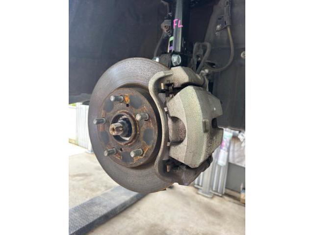 トヨタ　ヴォクシー　車検
沖縄市　北中城村　うるま市　宜野湾市　浦添市　西原町　北谷町