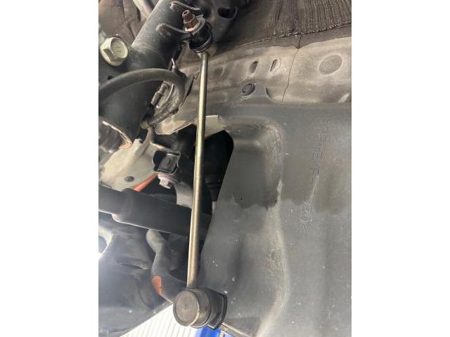 トヨタ プリウス 車検
沖縄市 北中城村 うるま市 宜野湾市 浦添市 西原町 北谷町