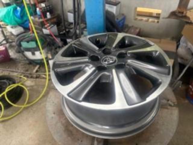 トヨタ　ヴォクシー　車検　タイヤ交換
沖縄市　北中城村　うるま市　宜野湾市　浦添市　西原町　北谷町