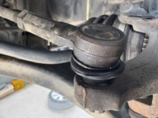 スズキ　ワゴンＲ　車検　タイロッドエンドブーツ交換
沖縄市　北中城村　うるま市　宜野湾市　浦添市　西原町　北谷町