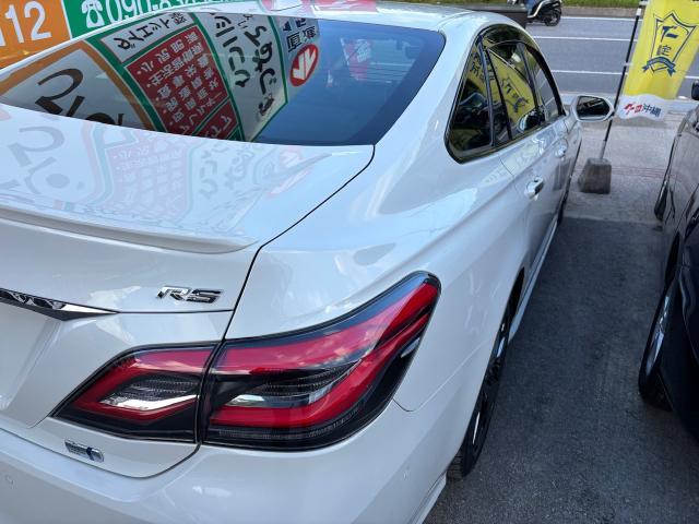 トヨタ　クラウン　ガラスコーティング
沖縄市　北中城村　うるま市　宜野湾市　浦添市　西原町　北谷町