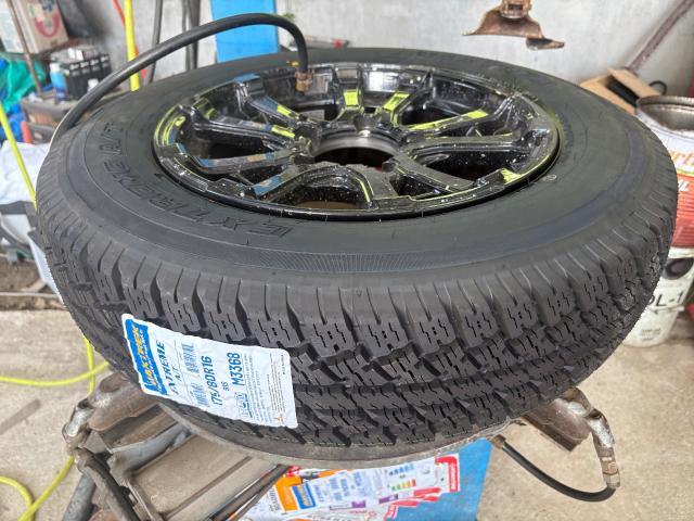 スズキ　ジムニー　車検　タイヤ交換
沖縄市　北中城村　うるま市　宜野湾市　浦添市　西原町　北谷町