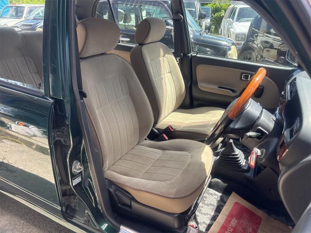 ダイハツ　ミラジーノ　クリーニング・清掃
沖縄市　北中城村　うるま市　宜野湾市　浦添市　西原町　北谷町