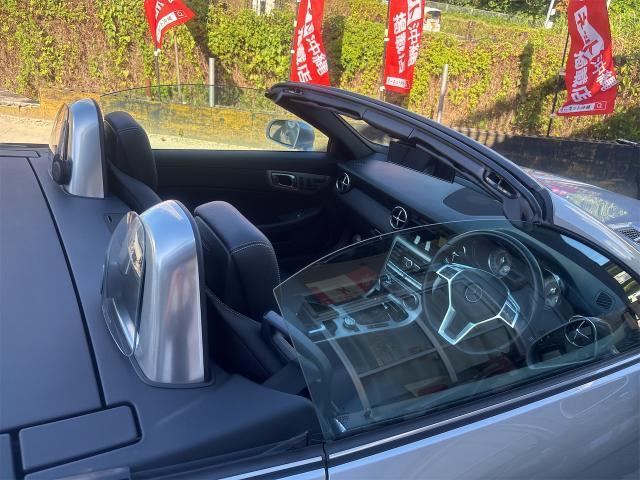 メルセデス・ベンツ　ＳＬＫ　クリーニング・清掃
沖縄市　北中城村　うるま市　宜野湾市　浦添市　西原町　北谷町