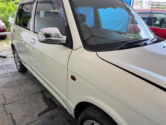 ダイハツ　ミラジーノ　外装研磨
沖縄市　北中城村　うるま市　宜野湾市　浦添市　西原町　北谷町