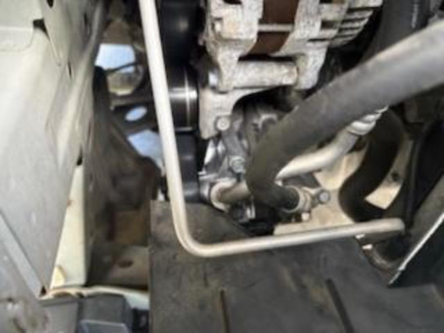 日産　ノート　A/Cコンプレッサー交換
沖縄市　北中城村　うるま市　宜野湾市　浦添市　西原町　北谷町
