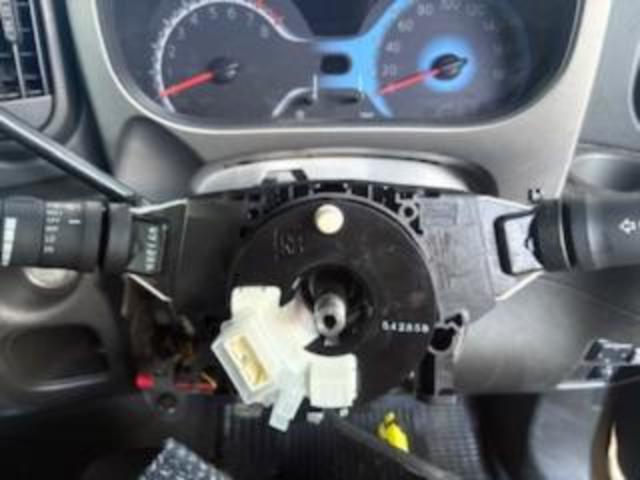 日産　キューブ　車検　スパイラルケーブル交換
沖縄市　北中城村　うるま市　宜野湾市　浦添市　西原町　北谷町